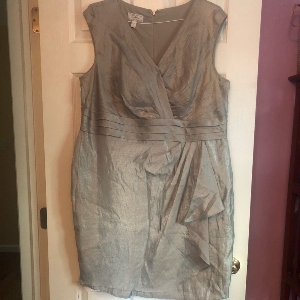Gorgeous shimmery silver dress barn mid length sz 18 cocktail dress!
